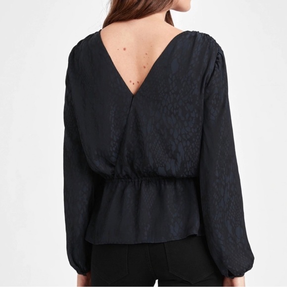 Silky Banana Republic Blouse NWT - Picture 3 of 6